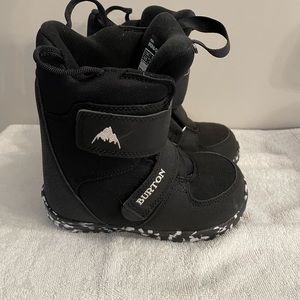 Burton Kids Snowboard Boots. Never Worn. Size 13C. #1026